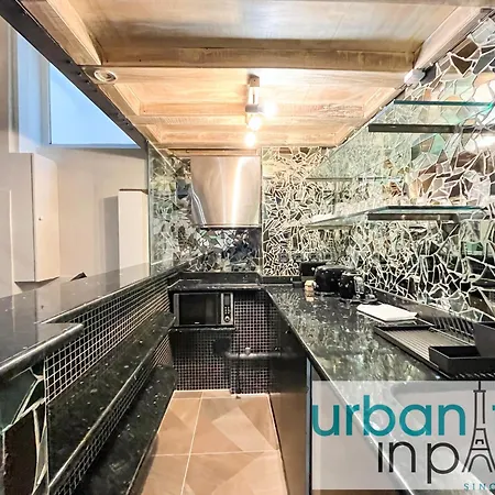 Urbanflat 09 - Rare Maison De Aux Champs-elysees *